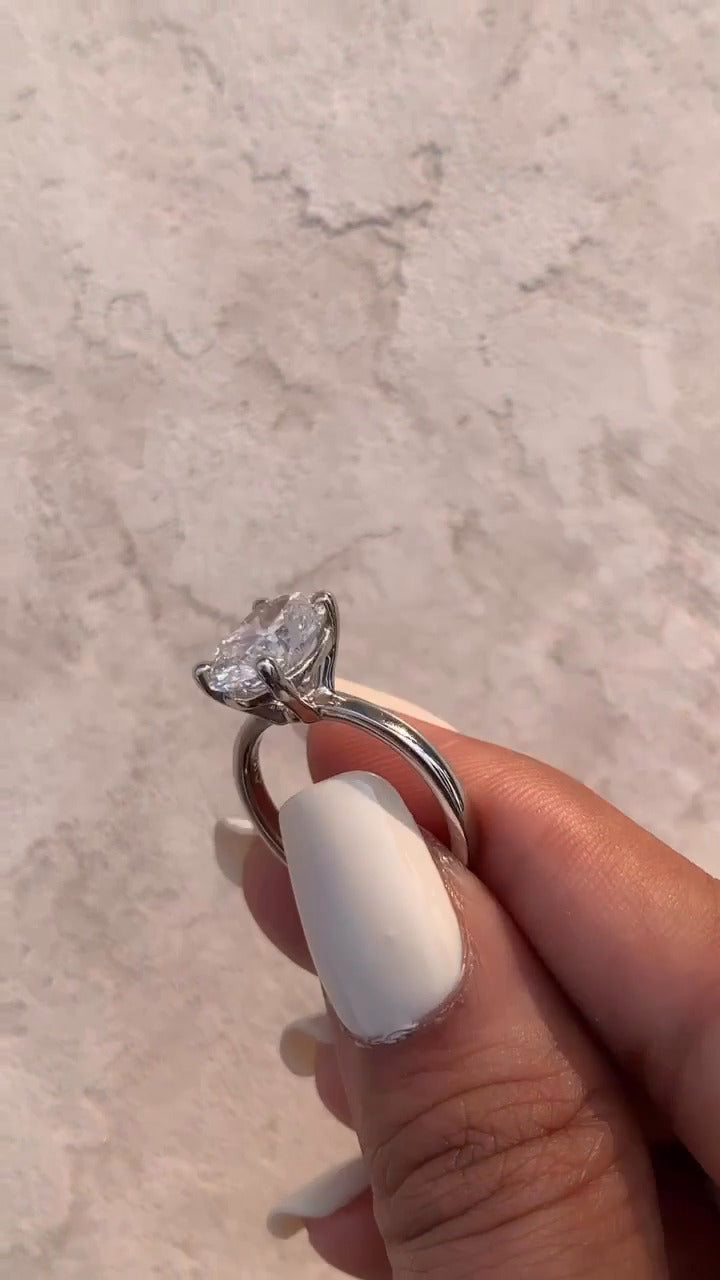Dasha Oval Solitaire Moissanite Engagement Ring