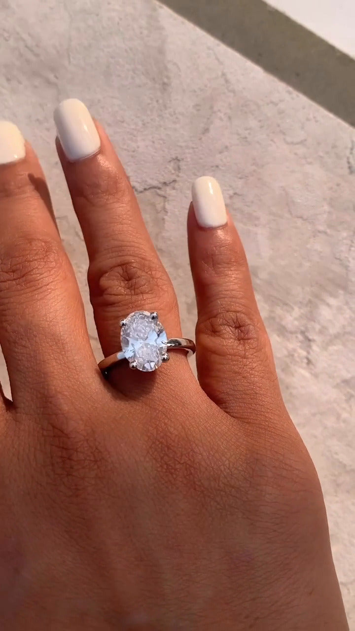 Dasha Oval Solitaire Moissanite Engagement Ring