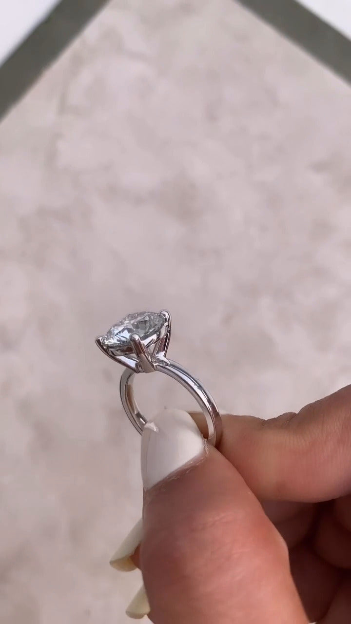 Dasha Round Solitaire Moissanite Engagement Ring