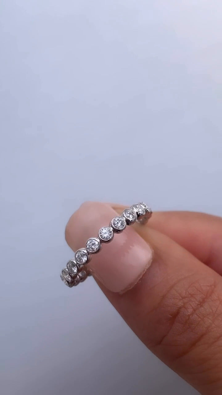 Echo Moissanite Eternity Band