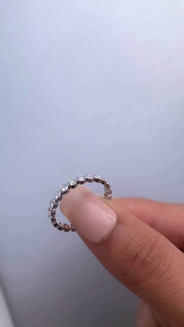 Echo Moissanite Eternity Band