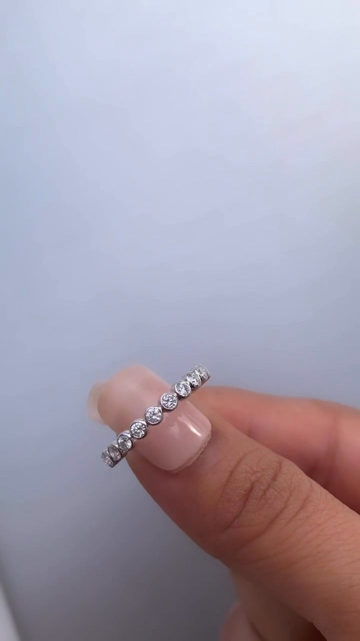 Echo Moissanite Eternity Band