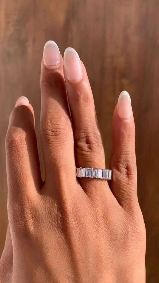 Elara Moissanite Anniversary Wedding Ring