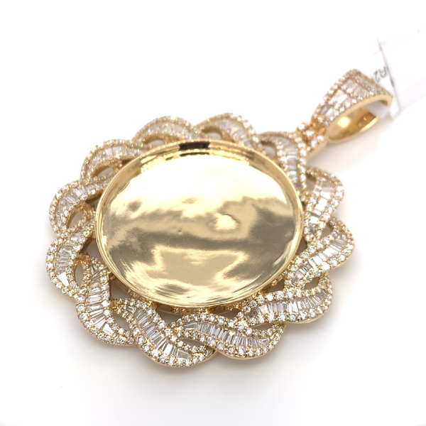 5.50 CT Moissanite Iced Out Memory Pendant