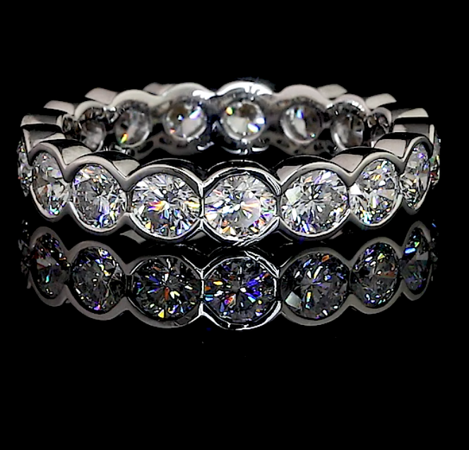 Hubli Moissanite Band