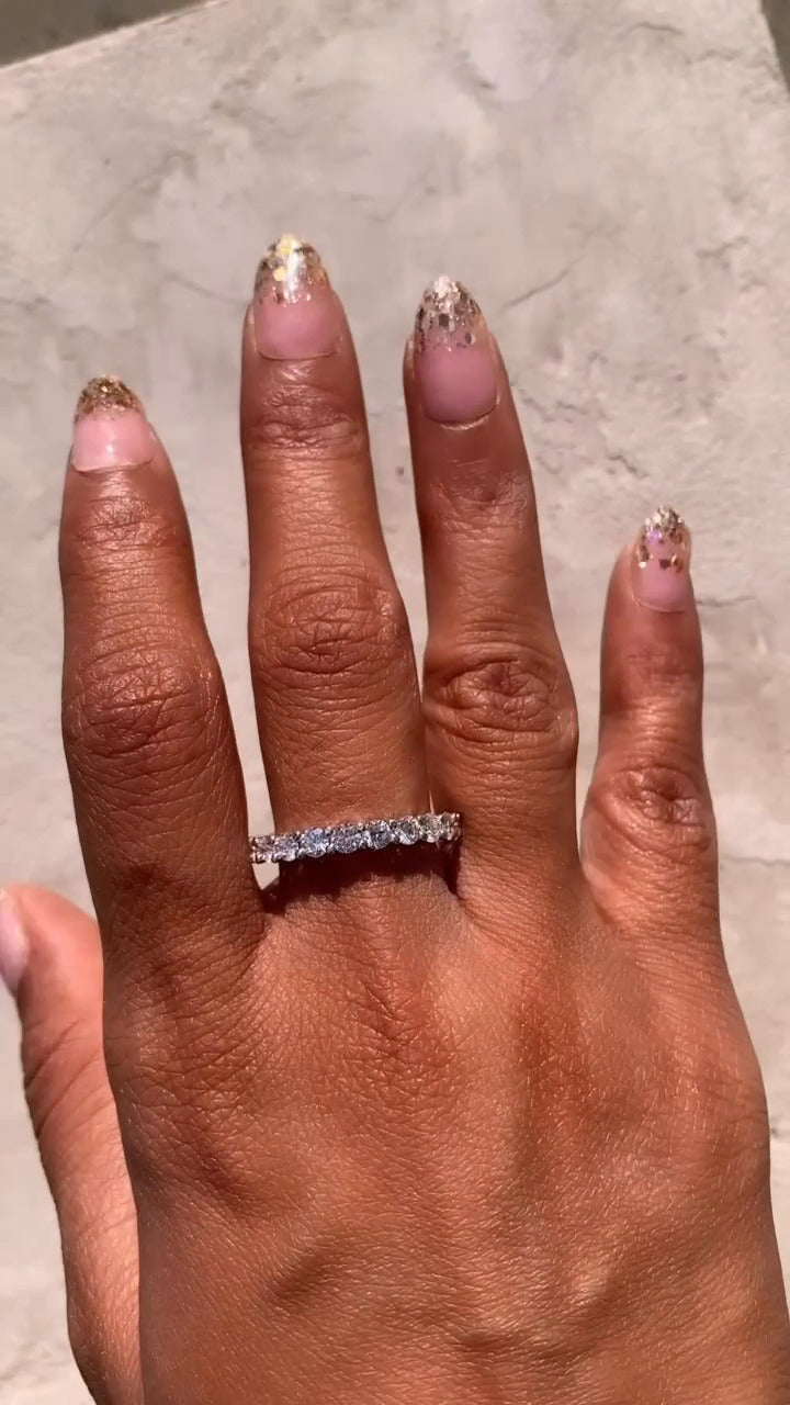 Kozen Round Moissanite Wedding Ring