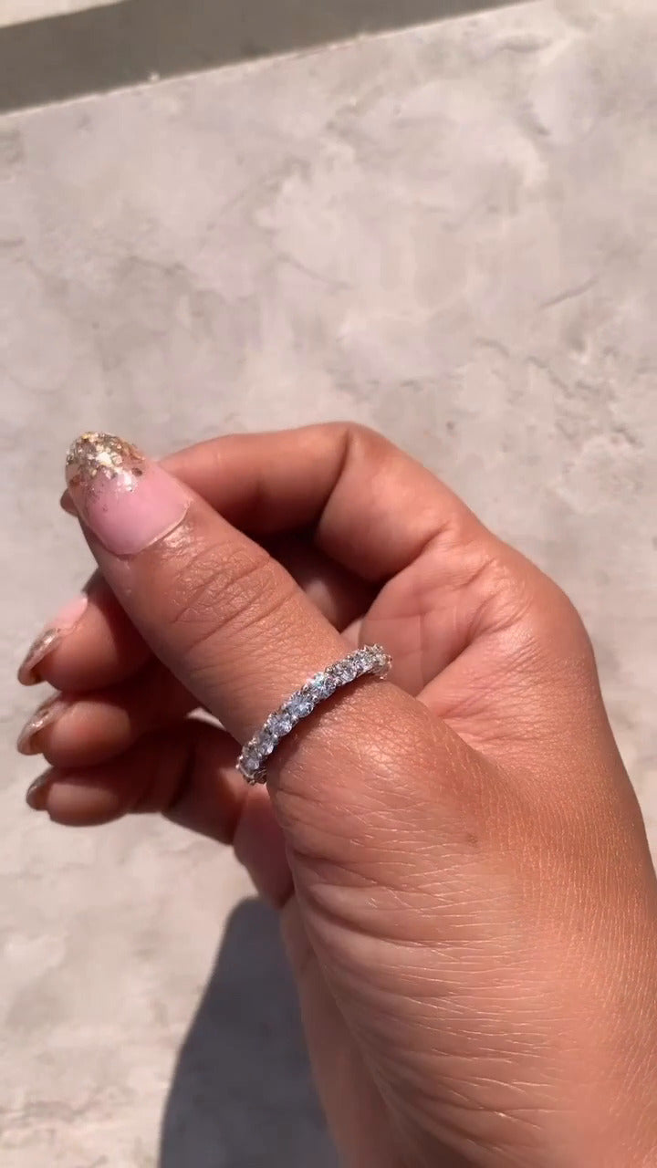 Kozen Round Moissanite Wedding Ring