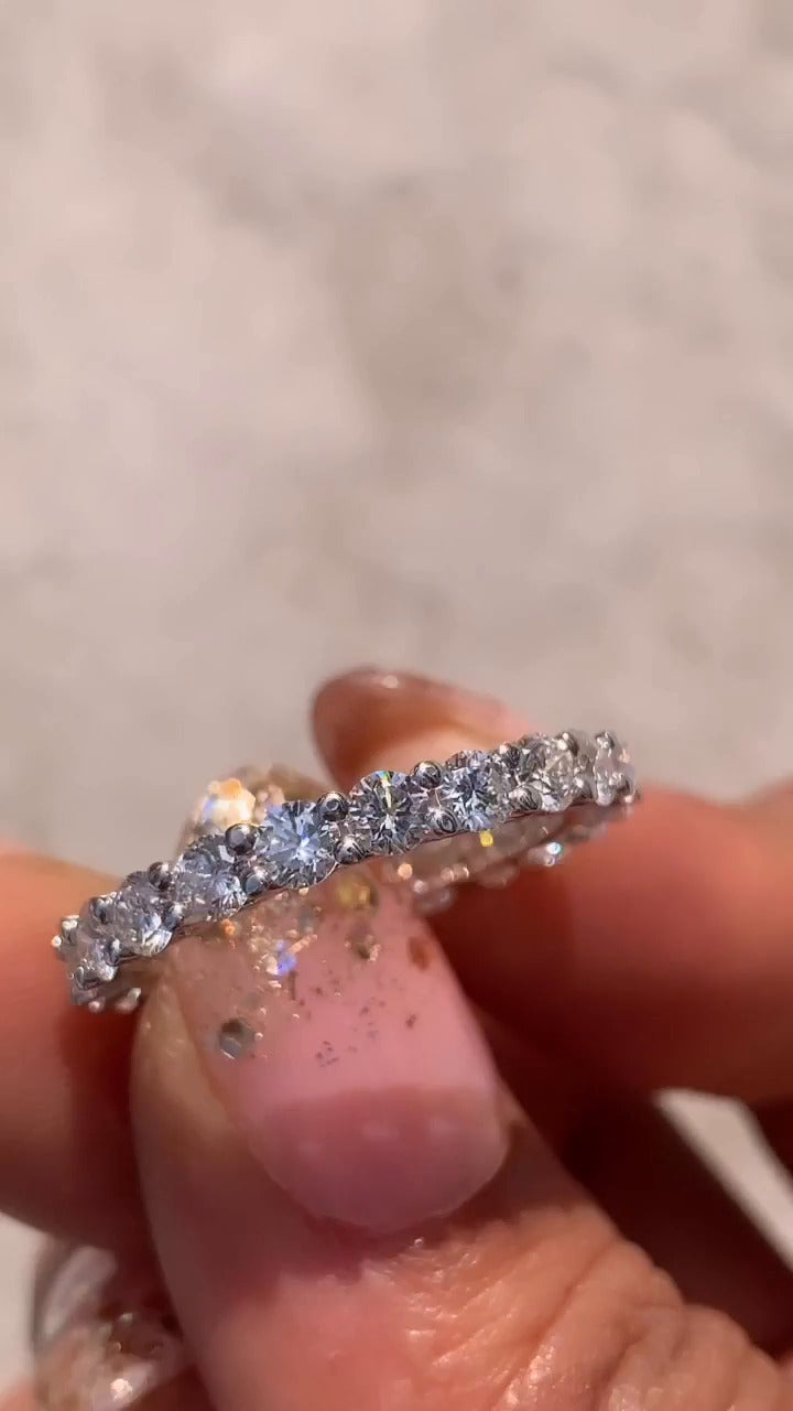 Kozen Round Moissanite Wedding Ring