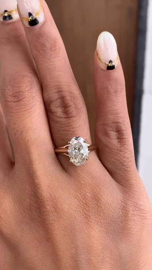 Lavinia Oval Solitaire Moissanite Engagement Ring