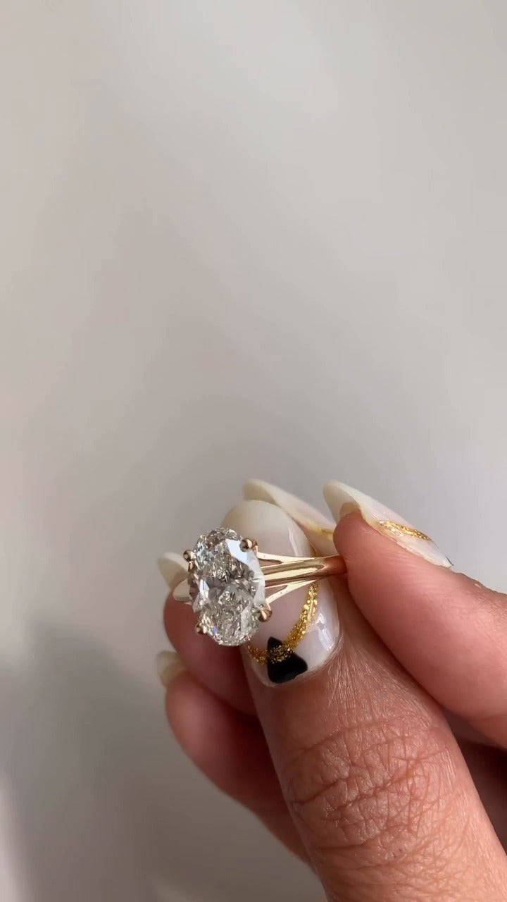 Lavinia Oval Solitaire Moissanite Engagement Ring