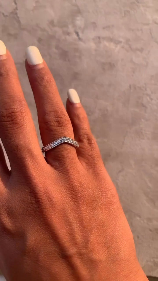 Nebula Curved Shaped Moissanite Wedding Ring