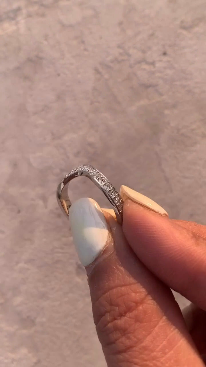 Nebula Curved Shaped Moissanite Wedding Ring