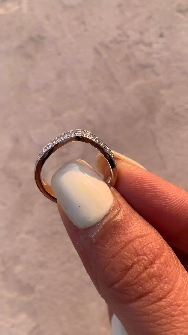 Nebula Curved Shaped Moissanite Wedding Ring