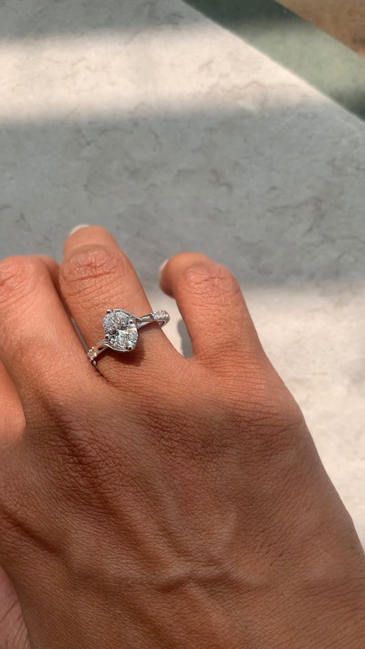 Netto Oval Diamond Band Moissanite Engagement Ring