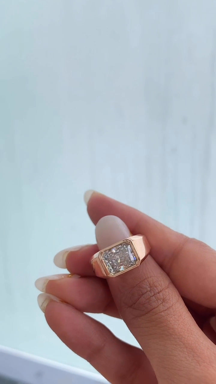 Noemi Radiant Bezel Moissanite Engagement Ring