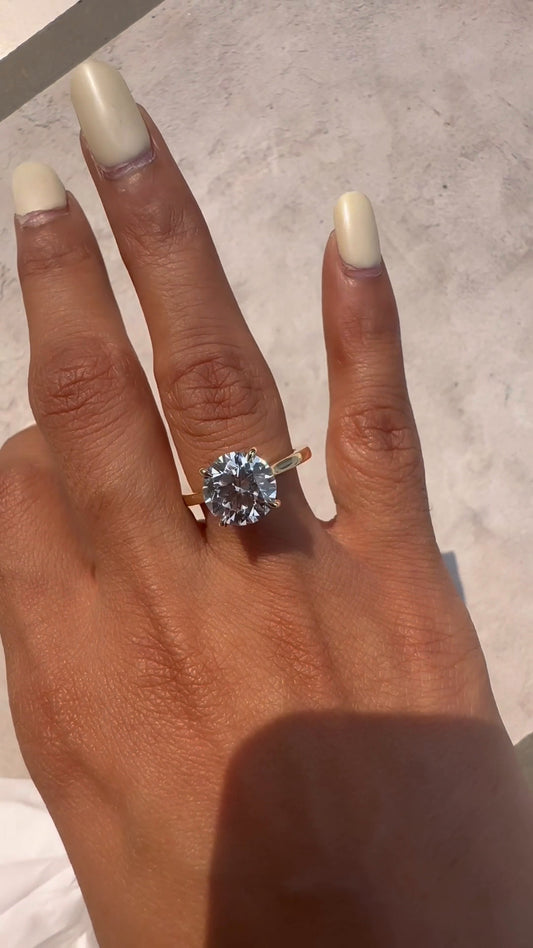 Peony Round Solitaire Moissanite Engagement Ring