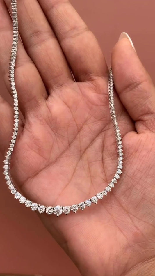 Round Moissanite Graduated Necklace