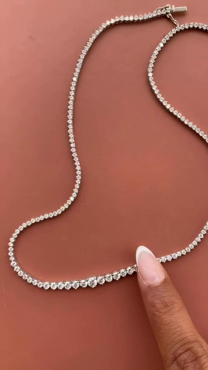 Round Moissanite Graduated Necklace