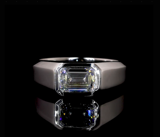 Noemi Emerald Bezel Moissanite Engagement Ring
