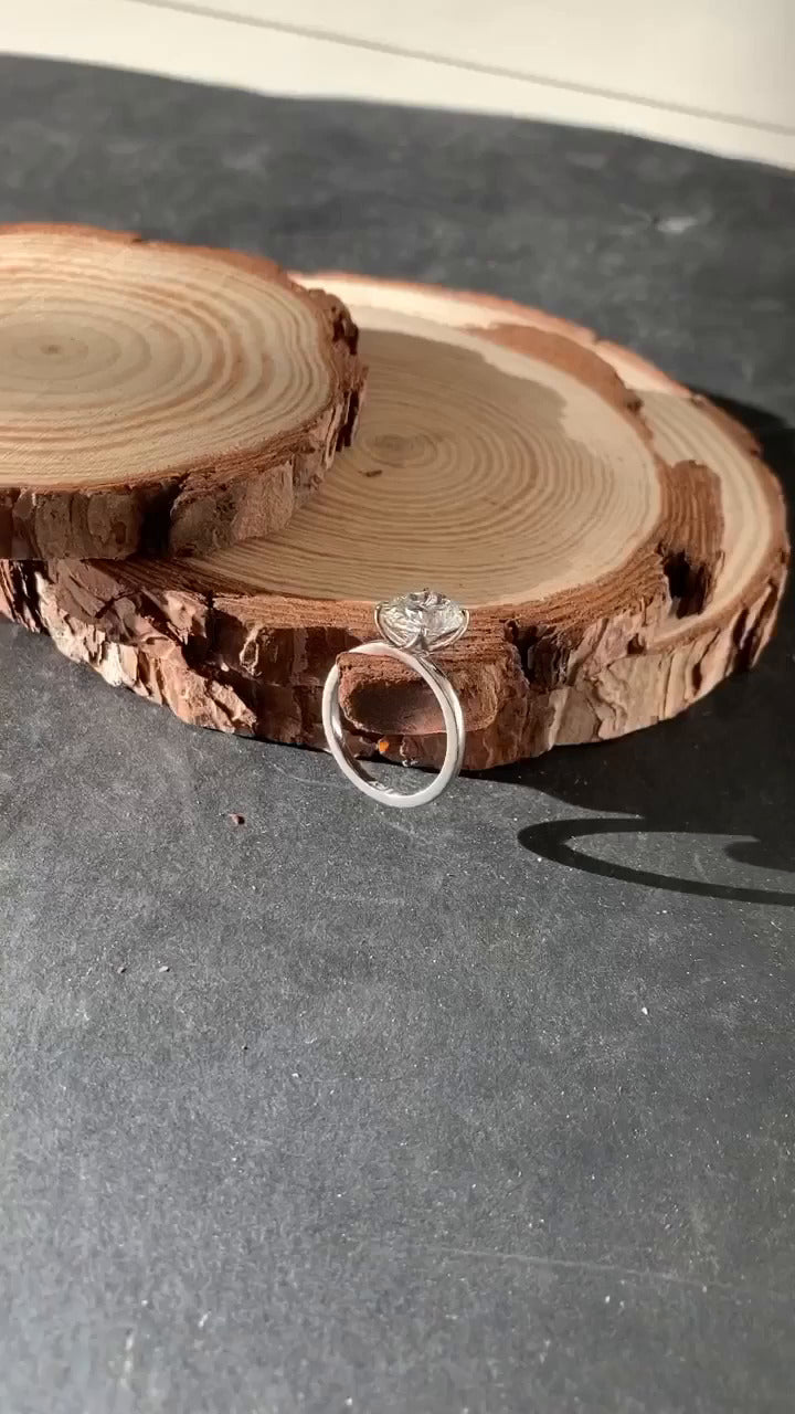 Samira Oval Solitaire Moissanite Engagement Ring