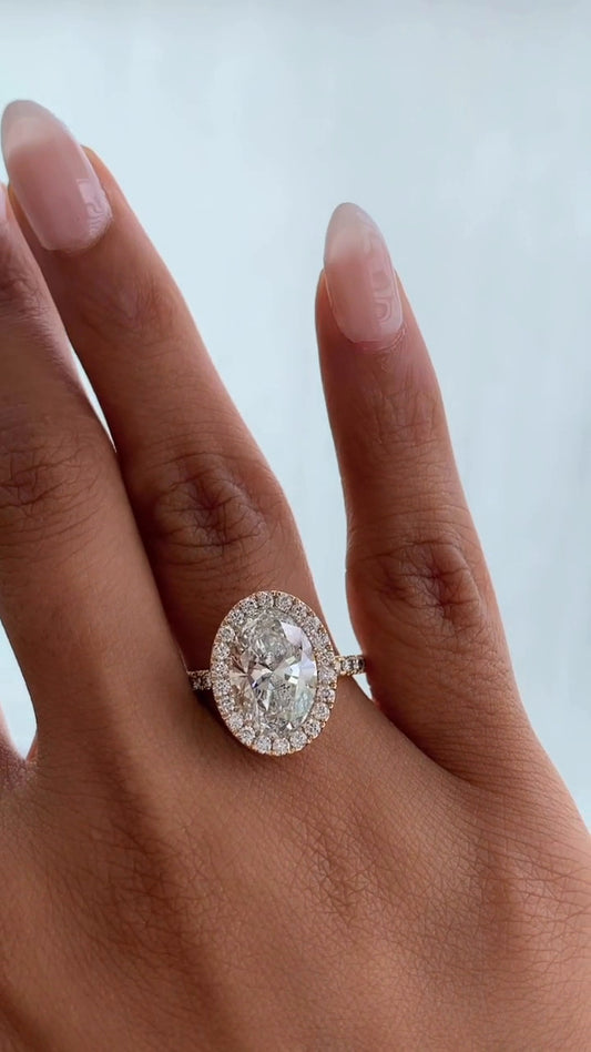 Tatienne Oval Halo Moissanite Engagement Ring