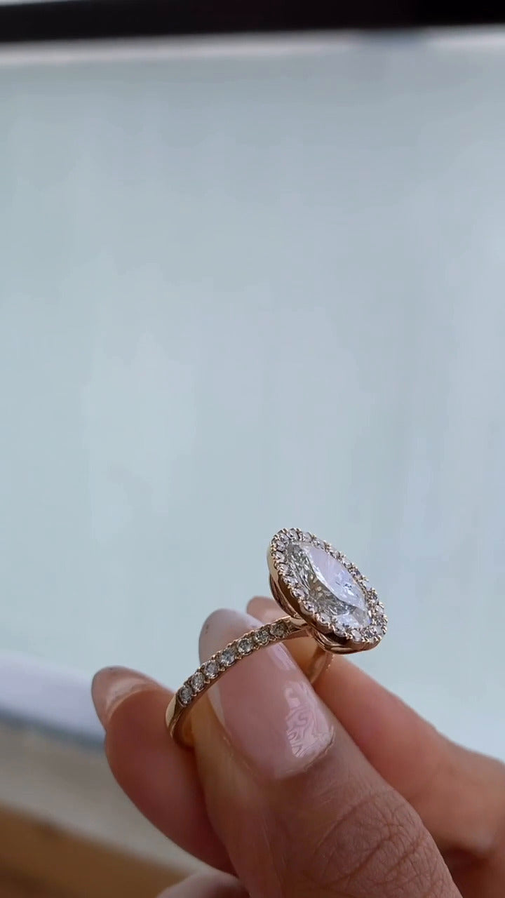 Tatienne Oval Halo Moissanite Engagement Ring