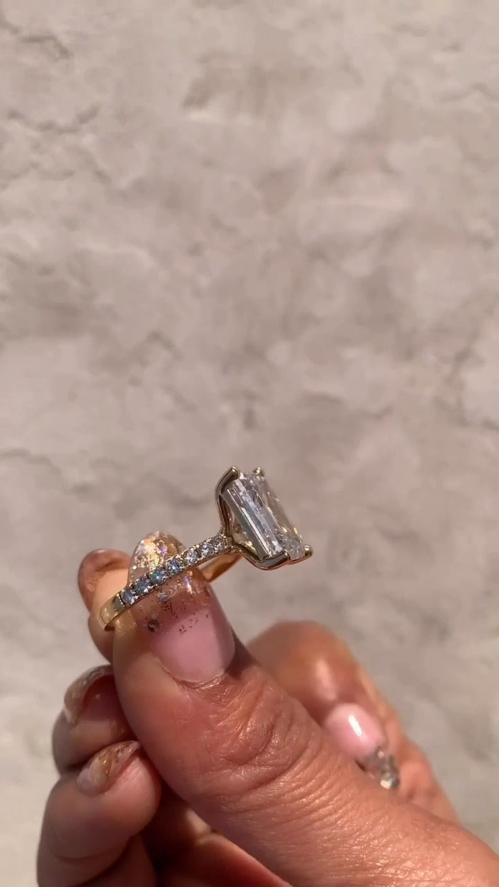 Vittoria Emerald Diamond Band Moissanite Engagement Ring