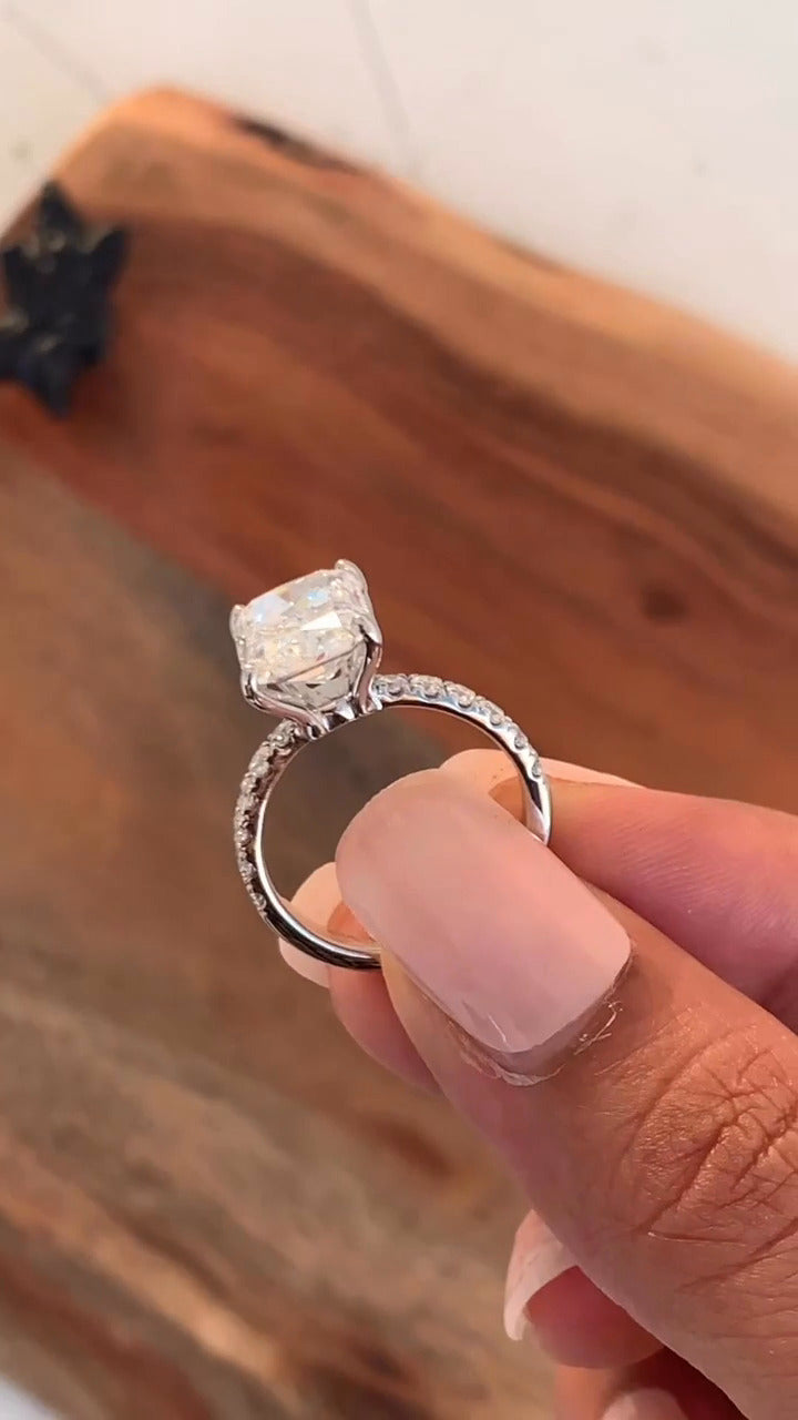 Vittoria Radiant Diamond Band Engagement Ring