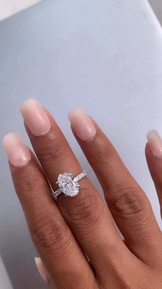 Zeni Oval Dainty Moissanite Engagement Ring
