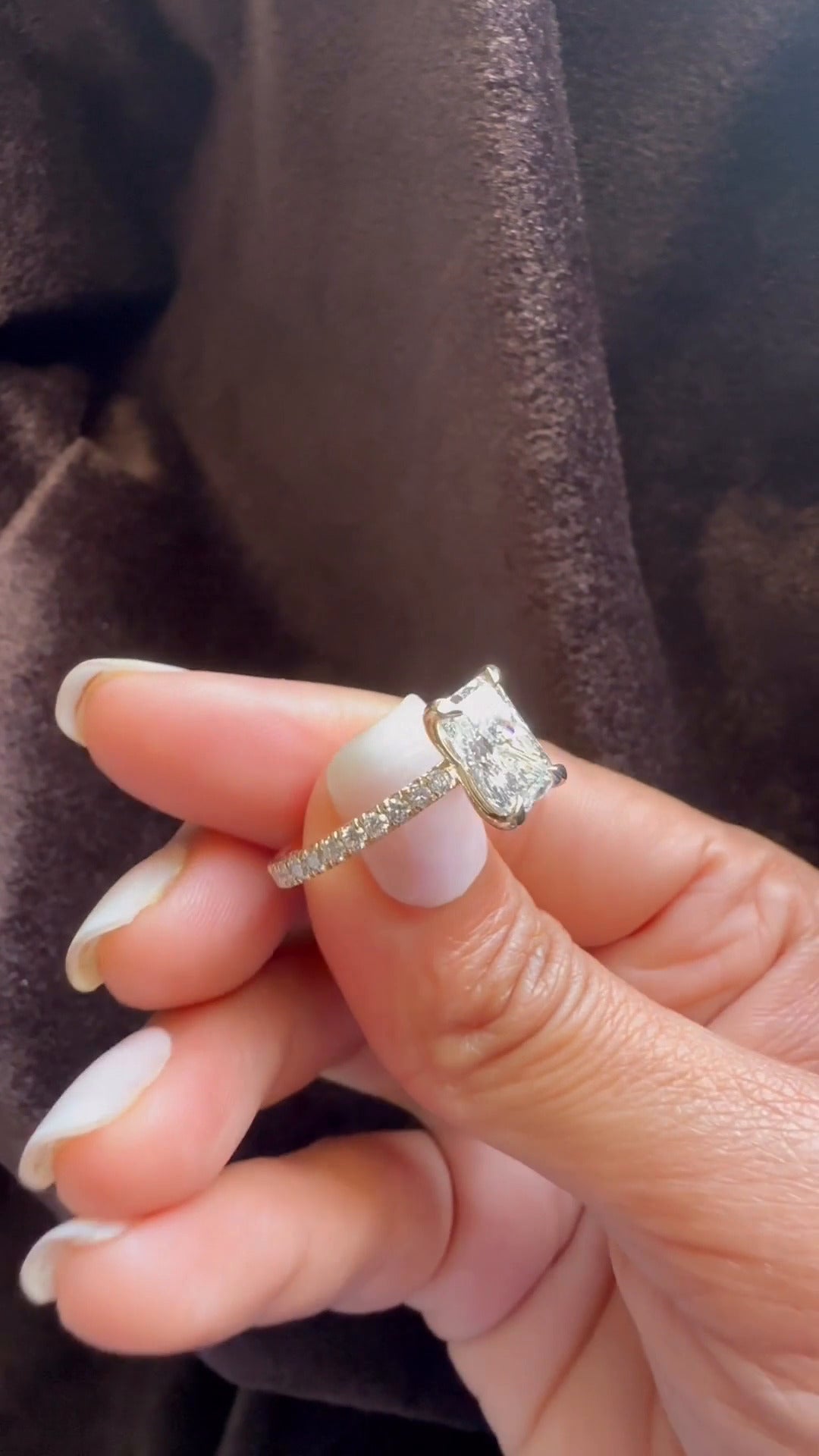 Zeni Radiant Dainty Moissanite Engagement Ring