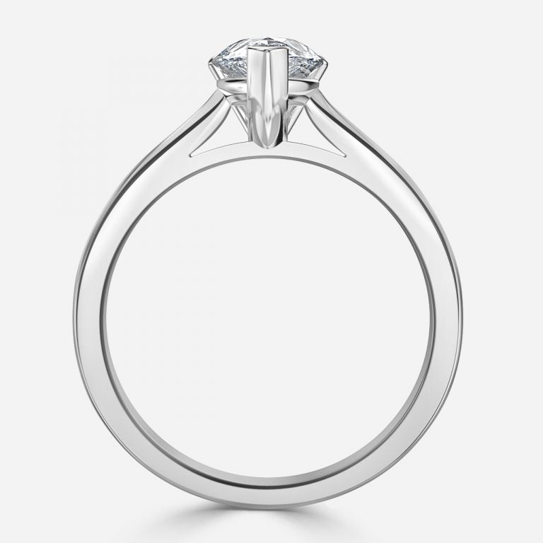 Yuna Pear Solitaire Moissanite Engagement Ring