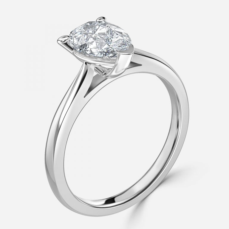 Yuna Pear Solitaire Moissanite Engagement Ring