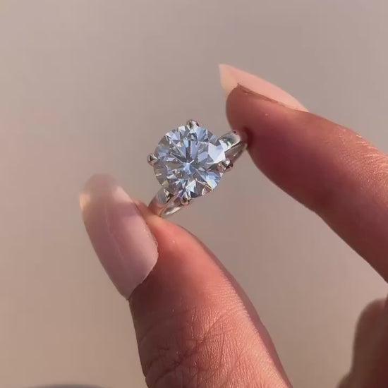 Round Engagement Ring