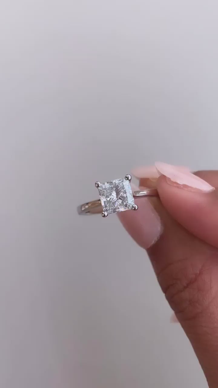 Yuna Solitaire Engagement Ring