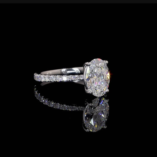 Moissanite Ring