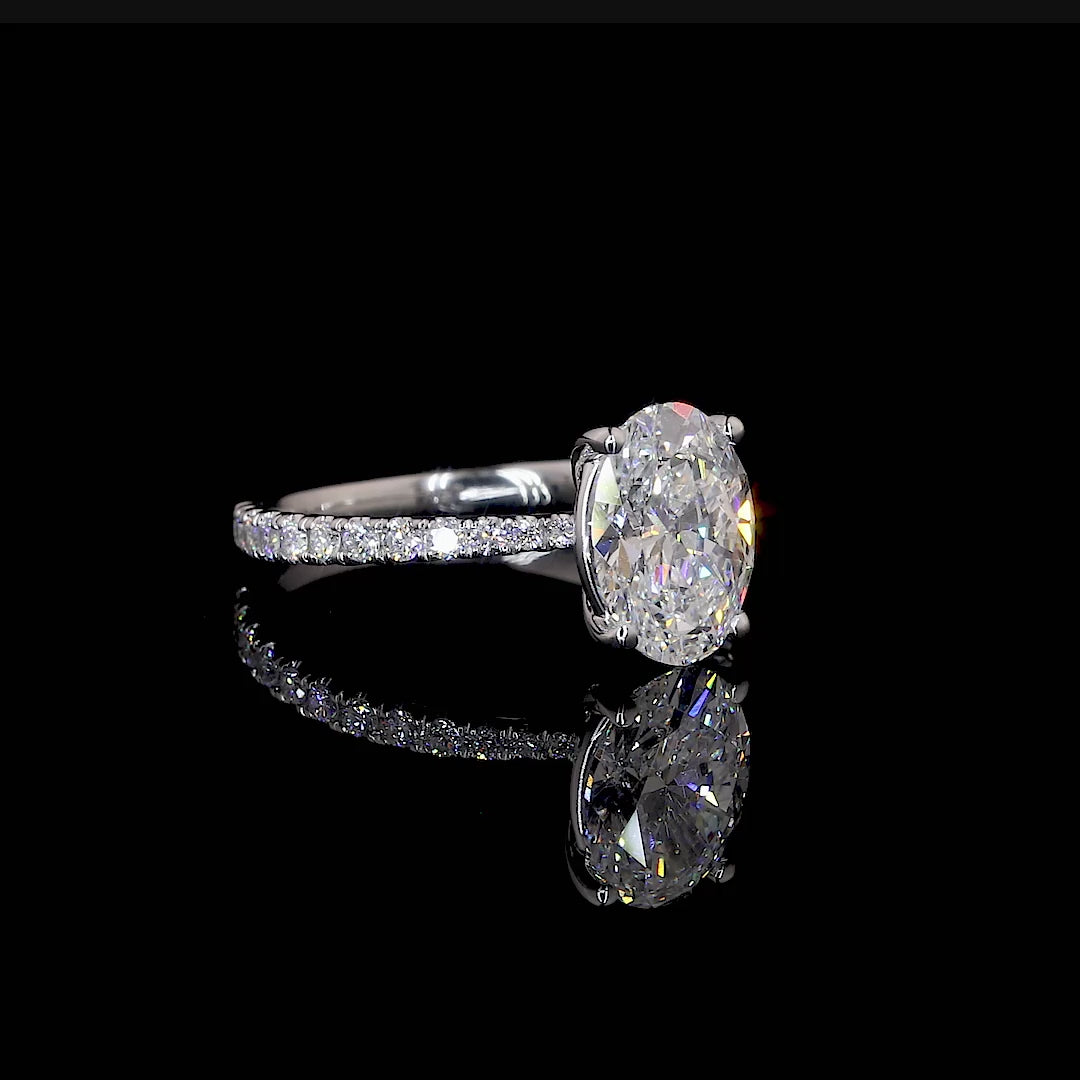  Moissanite Ring