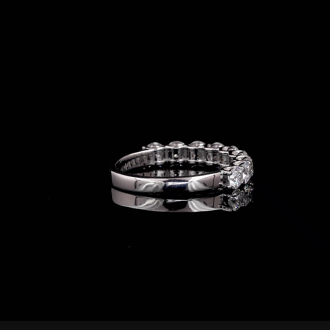Round Anniversary Band